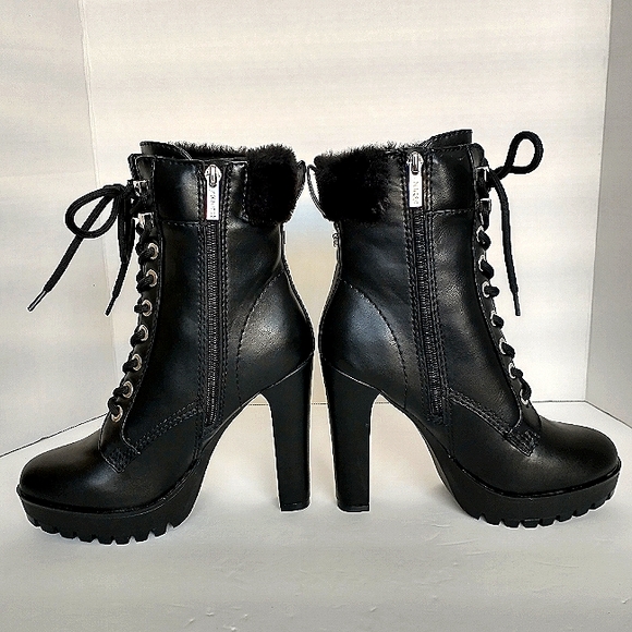 New w/Box Guess Tetian Faux Fur Trimmed Lug Sole Dress Booties Size 6 - Picture 5 of 10